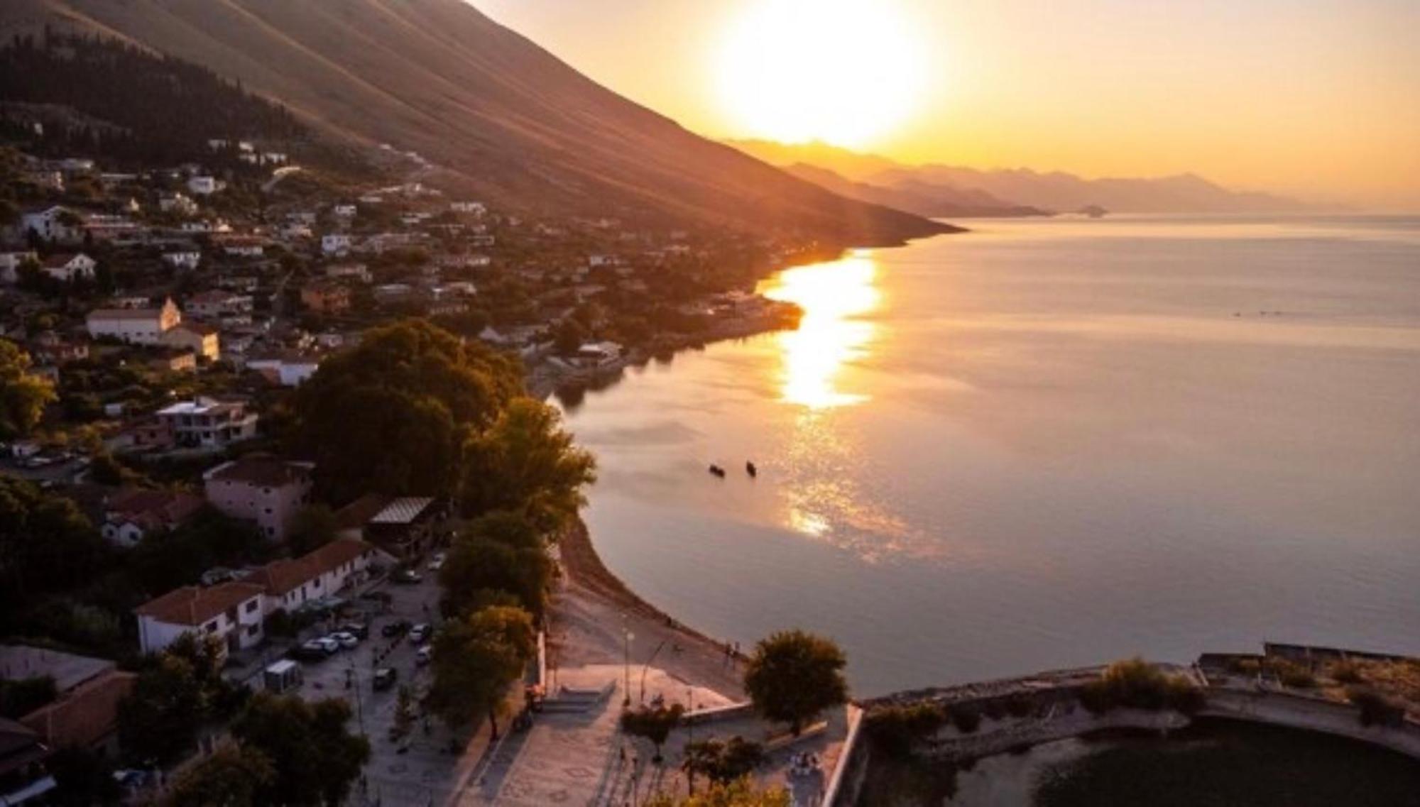 Aloha House Hotel Shkodra Kültér fotó